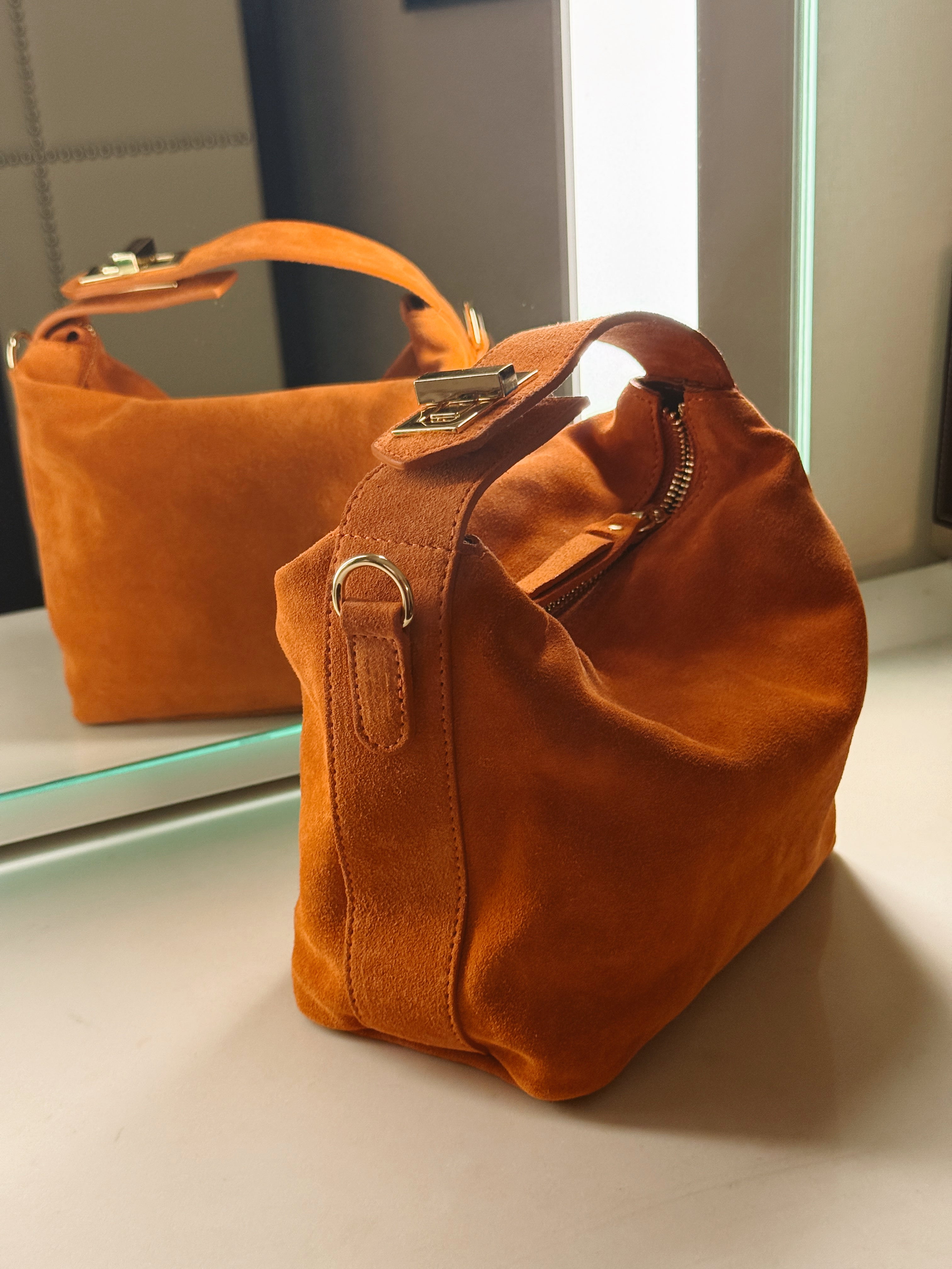 #color_orange